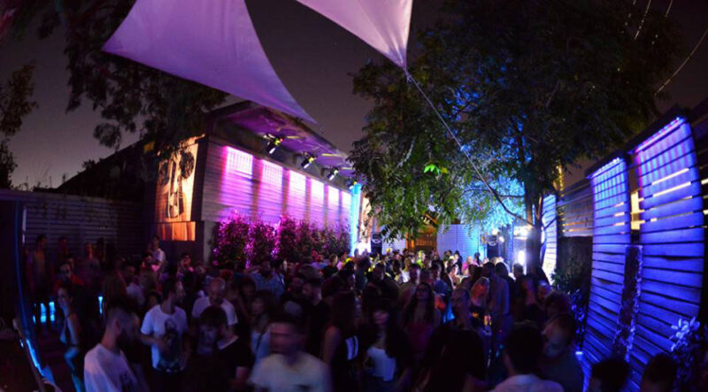 To Maze Open Air Club γεμίζει τις καλοκαιρινές βραδιές με την καλύτερη ηλεκτρονική μουσική της πόλης 
