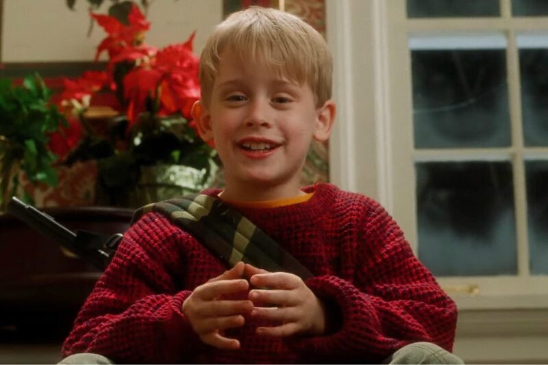 Ο Macaulay Culkin αλλάζει το όνομά του μετά από online ψηφοφορία, ο λαός βρίσκει τον αληθινό του ήρωα