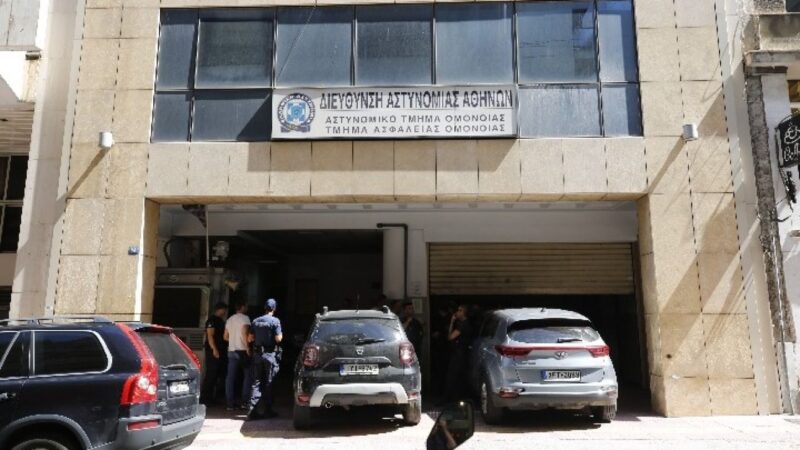 Νεκρός βρέθηκε ένας ακόμη μετανάστης σε διαβόητο αστυνομικό τμήμα