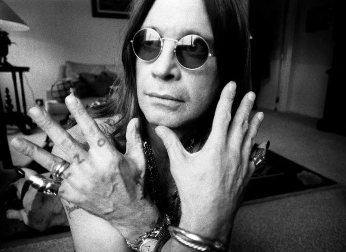 RIP Ozzy: Το ροκ εν ρολ και το ίντερνετ αποχαιρετούν τον Πρίγκιπα του Σκότους