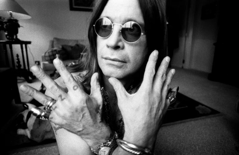 RIP Ozzy: Το ροκ εν ρολ και το ίντερνετ αποχαιρετούν τον Πρίγκιπα του Σκότους