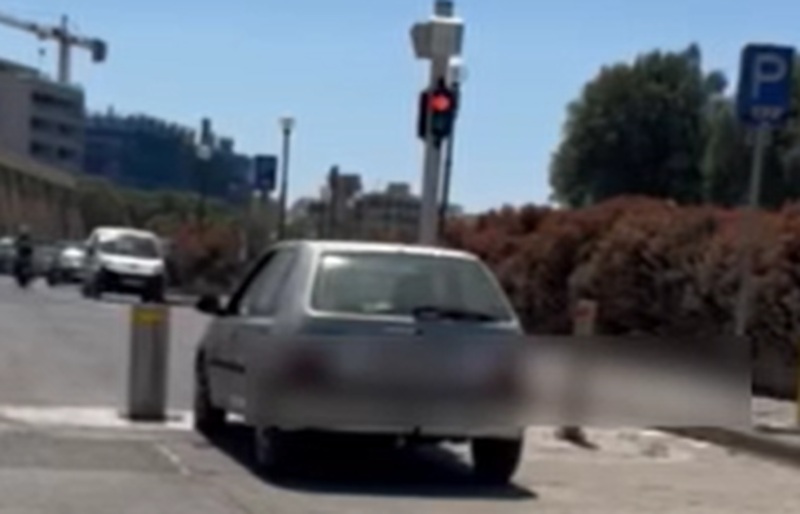 Χανιά: Μπήκαν κολωνάκια με αρκετή απόσταση μεταξύ τους ώστε να περνάνε αμάξια