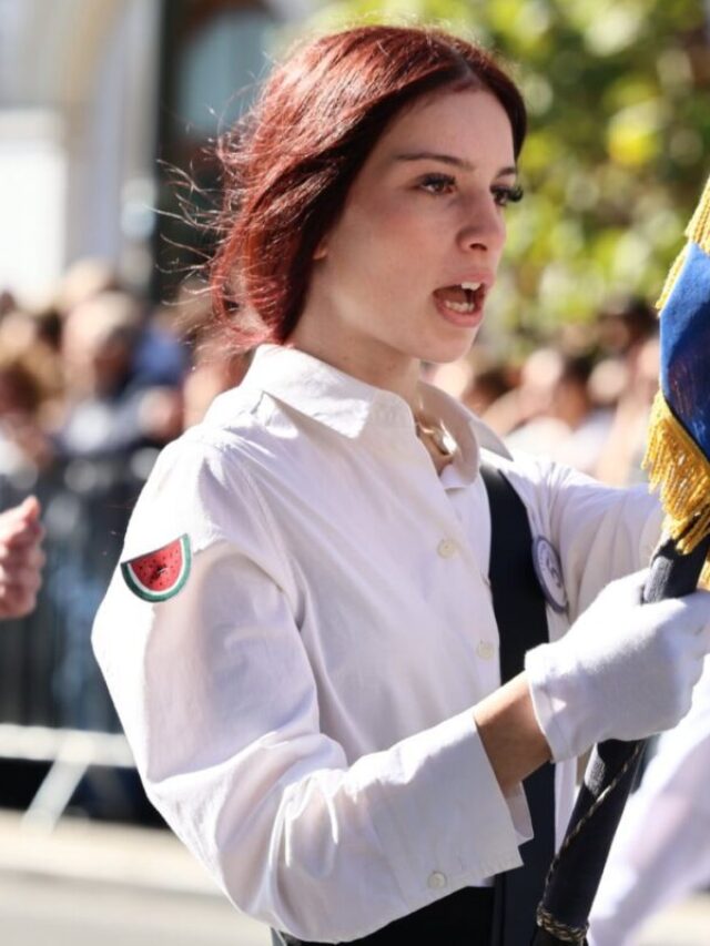 Τι δήλωσε η μαθήτρια με το καρπούζι για την κίνηση στην παρέλαση της 28ης