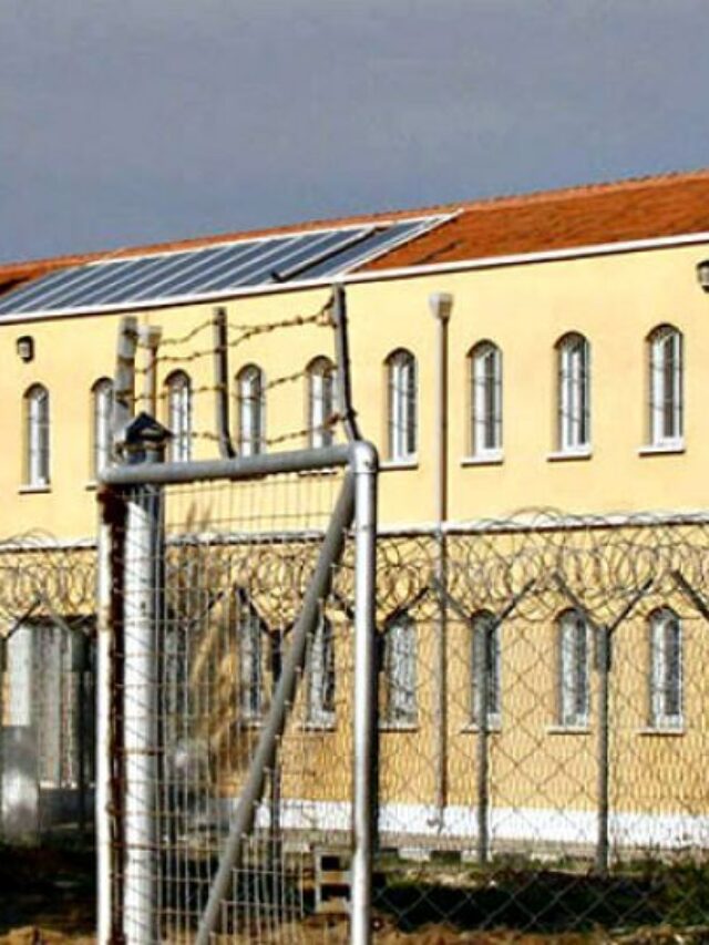 Κύπρος: Αστυνομικοί έχωσαν κατά λάθος άσχετο σε κλούβα με κατάδικους