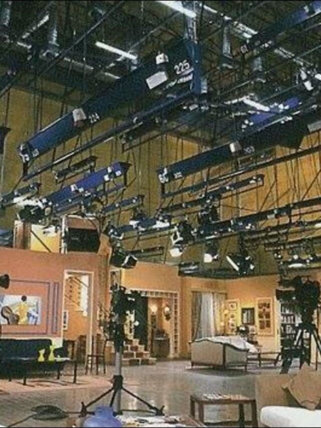 Φώτος από νέα γυρίσματα Κωνταντίνου και Ελένης κέρασε ο δαίμονας του ΑΙ