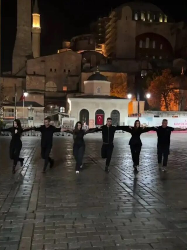 Greek χασάπικο μπροστά στην Αγιά Σοφιά έχει φέτος το μενού, τρέμε Ερντογάν