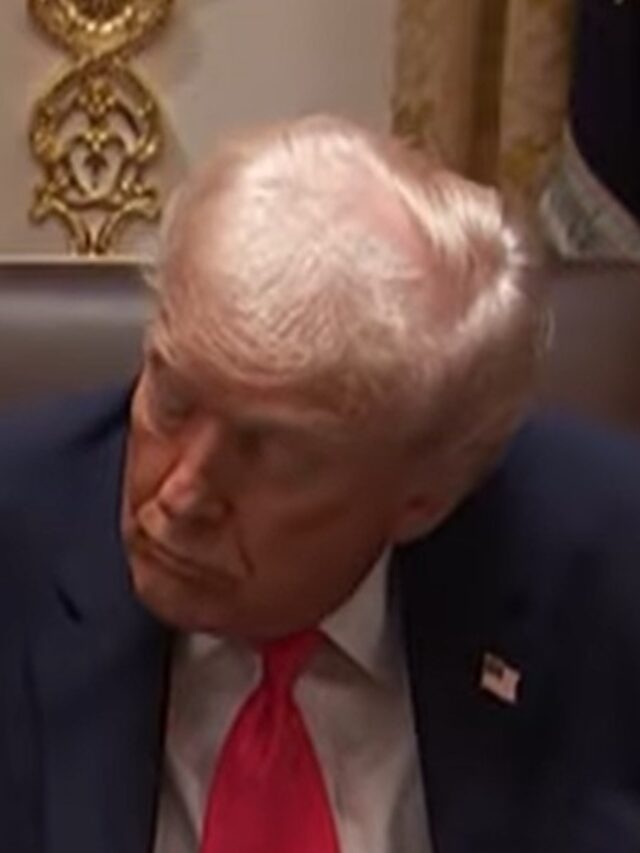 Power nap την ώρα του υπουργικού συμβουλίου
έριξε ο άρχοντας Τραμπ