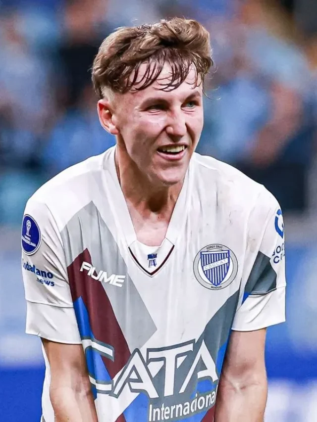 Δέκα μύρια για Αντίνο έσκασε ο Τελευταίος Πιστός, είναι καλά τα KFC στο Mall τώρα;