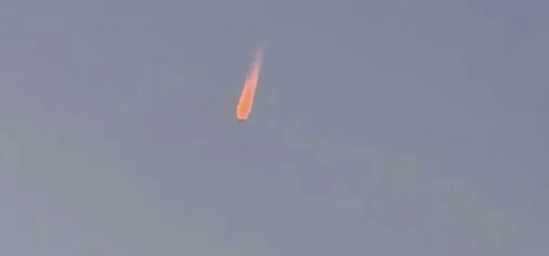 Με περίεργο φωτεινό UFO πάνω από το νησί ξεκίνησε η σεζόν στη Μύκονο