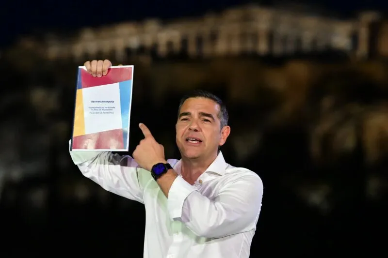 Άγρια χυλόπιτα από Τσίπρα στα πρώην συντροφάκια του