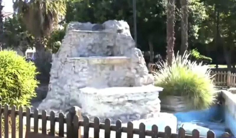 Κορυδαλλός: Άδειασε τα σιντριβάνια ο Δήμος για μη γεννάνε τα κουνούπια