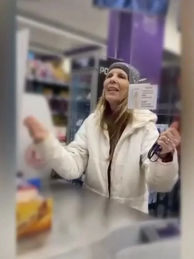 69χρονη Στανίση σκάει σε σούπερ μάρκετ στον Κολωνό, δίνει ένα τραγούδι στο ταμείο