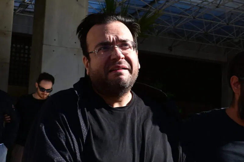 Δεσμεύεται η περιουσία του Φιλίππου Καμπούρη και του κόμματός του ΛΑ.Ο.Σ.